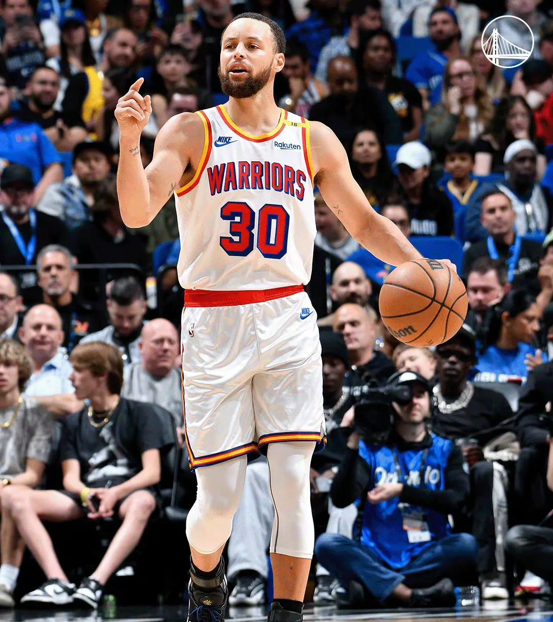 九游体育官网-关于库里连续七场比赛得分超过势不可挡，曼联挑战极限！的信息-九游体育官网